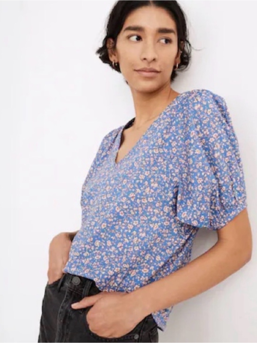 Madewell Blue Floral V-Neck Puff Sleeve Blouse